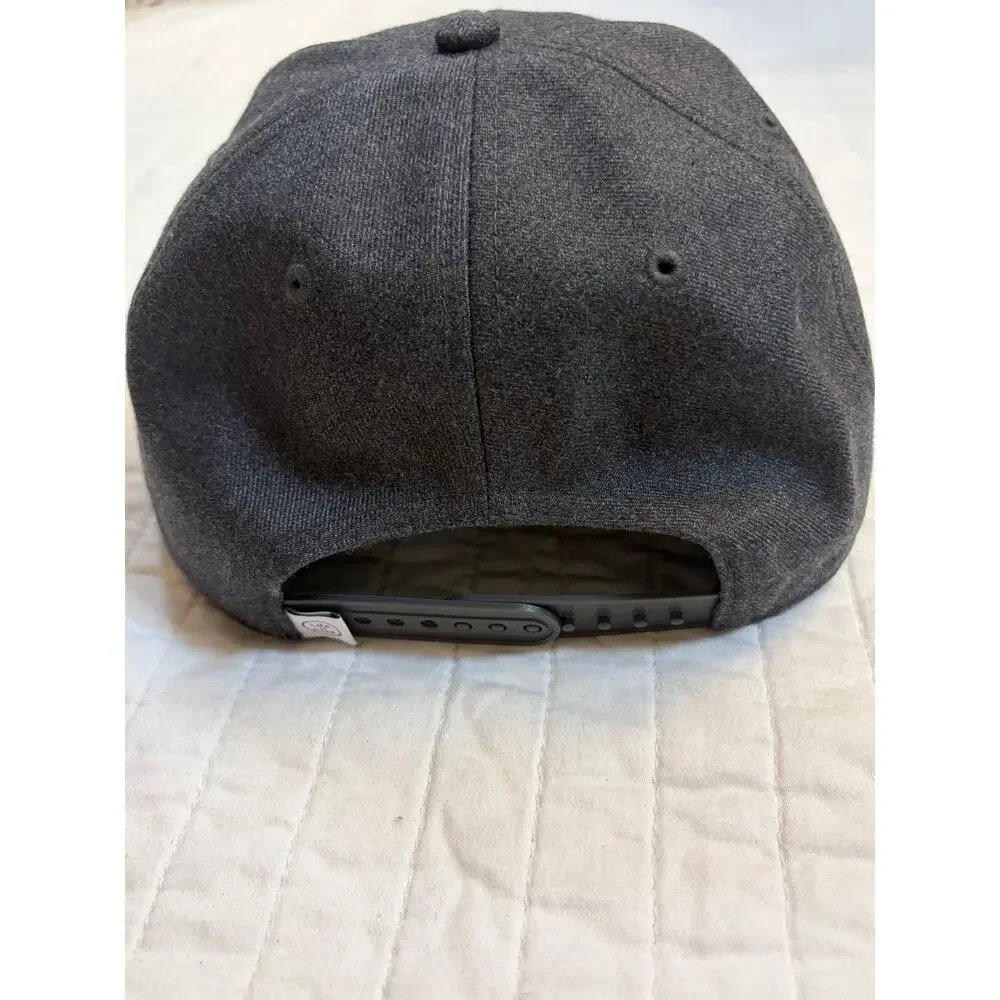 Life is Good Heather Charcoal Gray Circle Patch Snapback Hat - NWOT